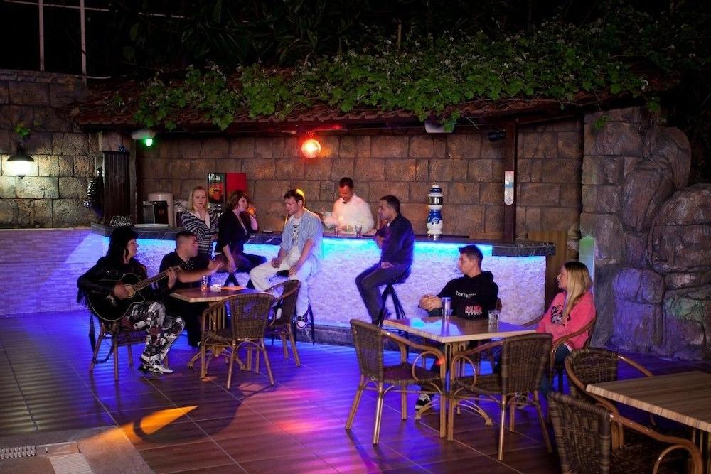 Diamore Hotel Alanya Esterno foto
