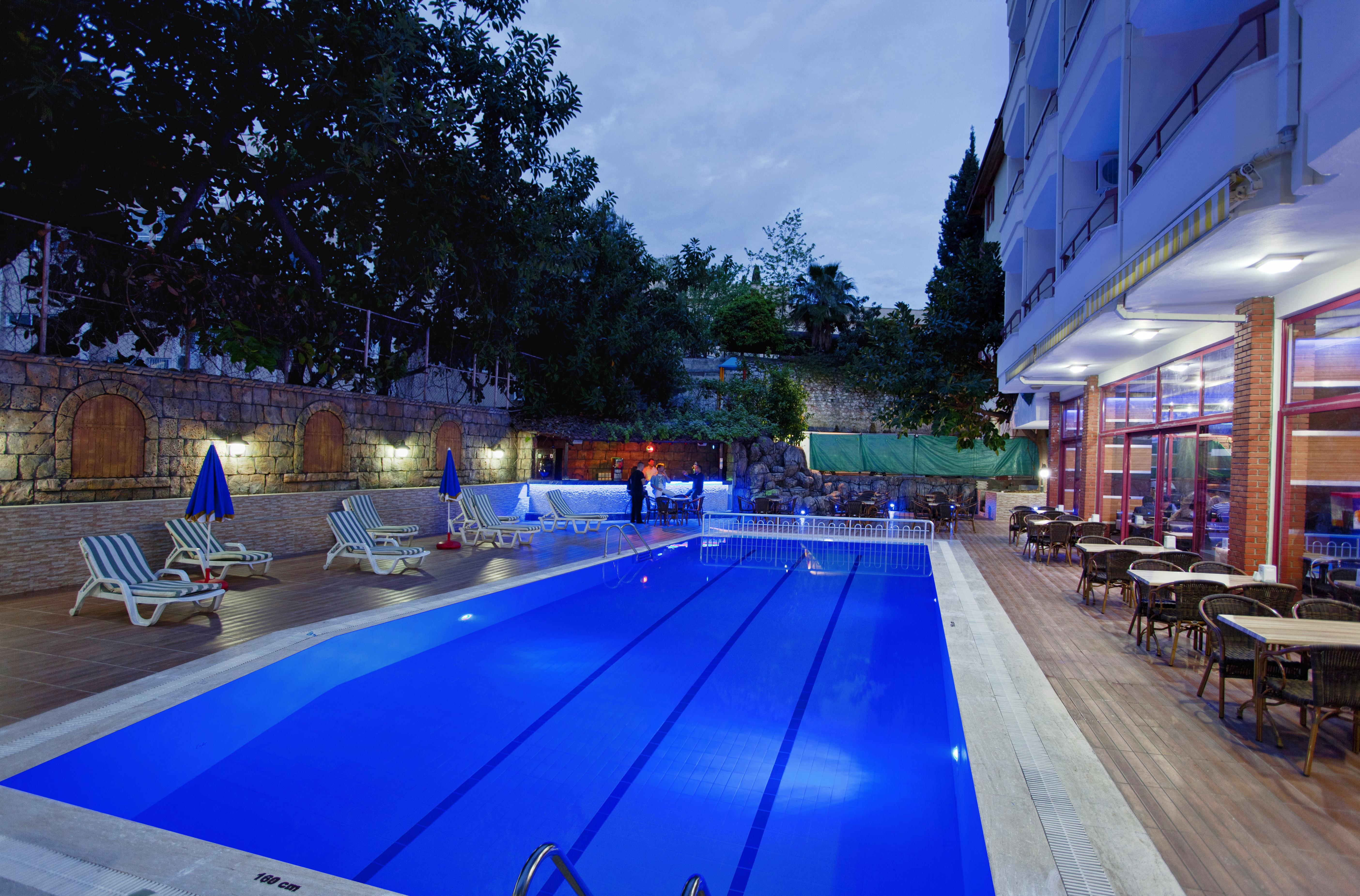 Diamore Hotel Alanya Esterno foto